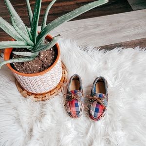 Boys Sperry boat shoes